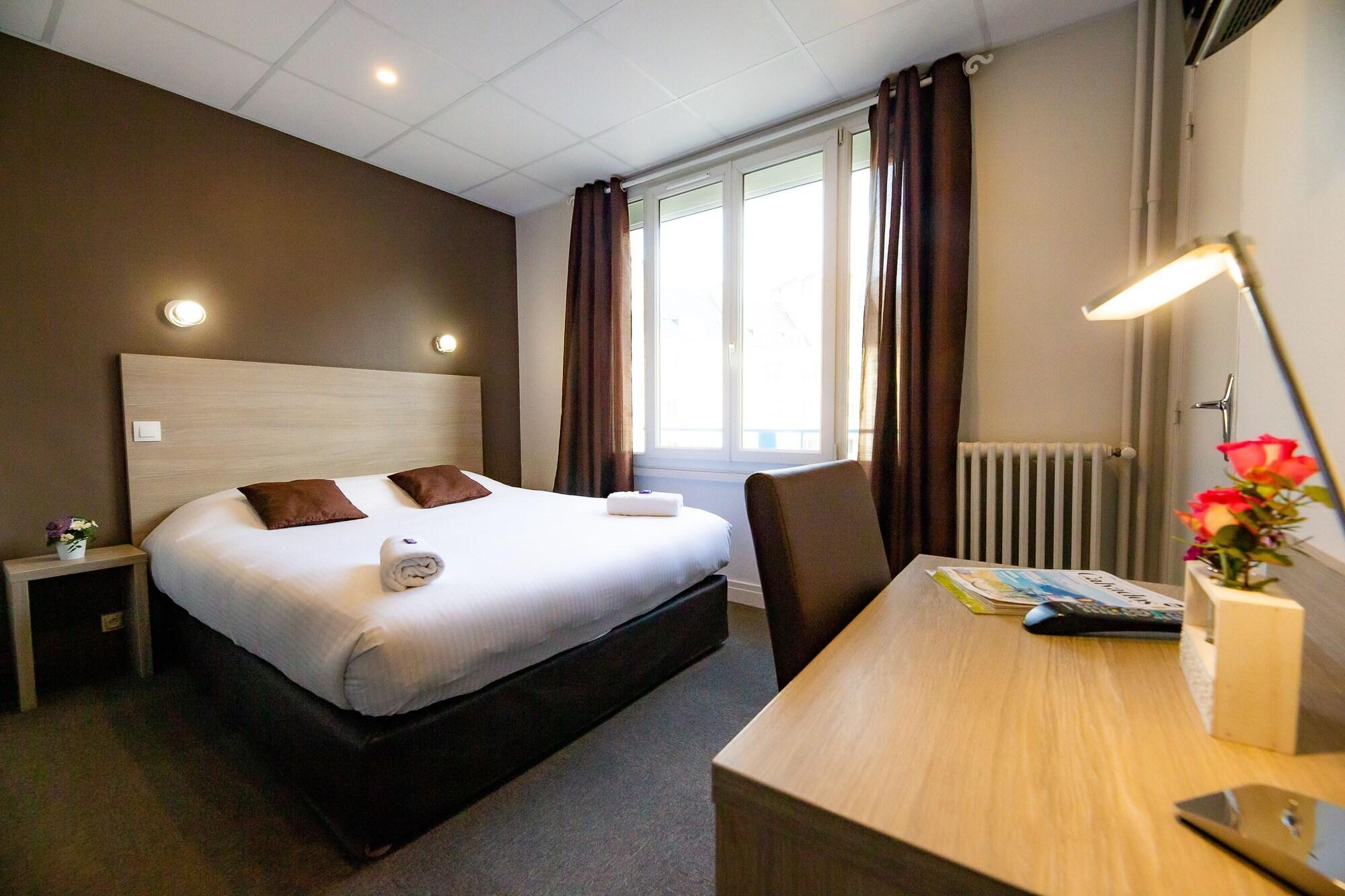 Logis Hotel Du Chateau Кан Экстерьер фото