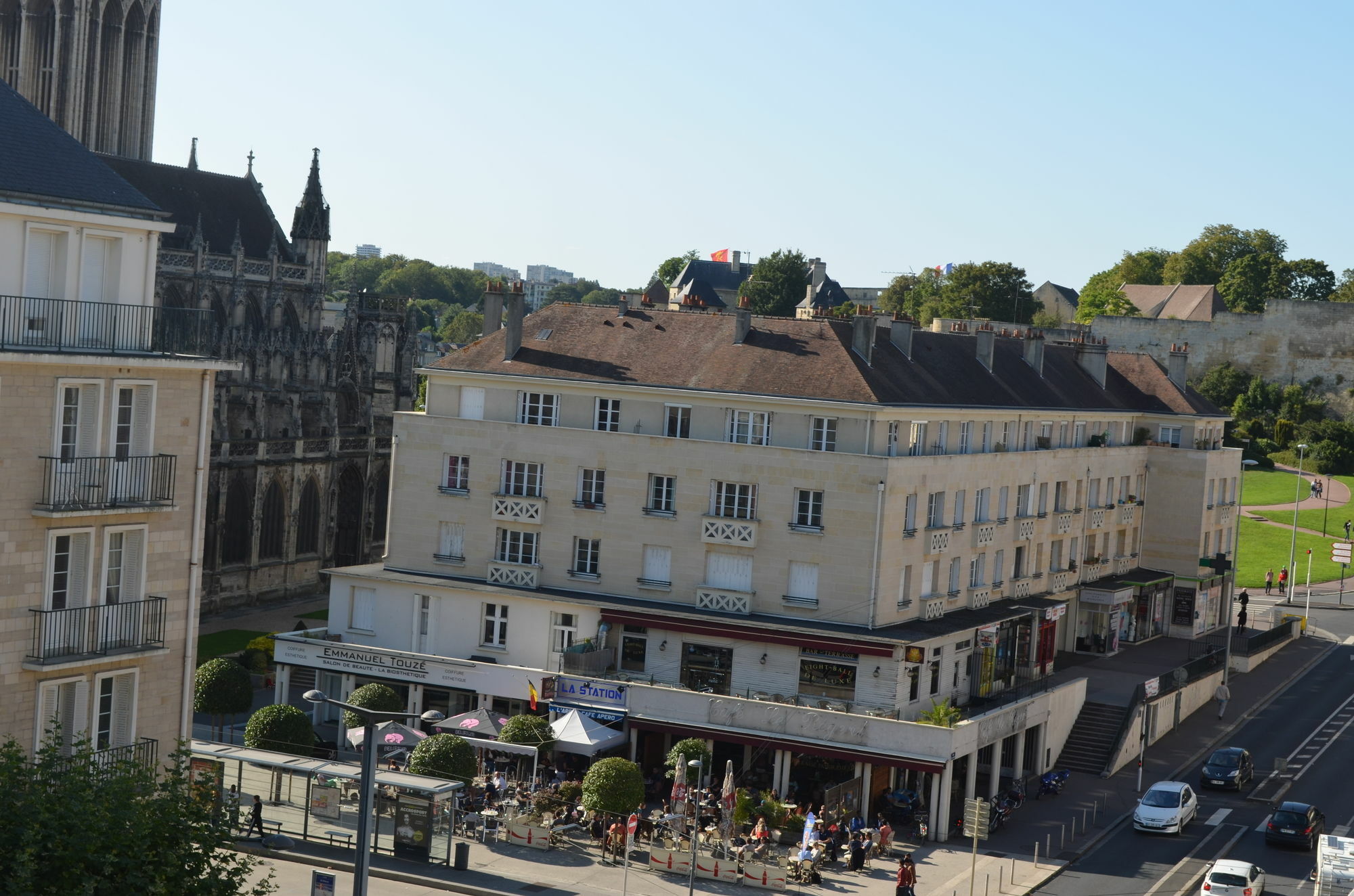 Logis Hotel Du Chateau Кан Экстерьер фото
