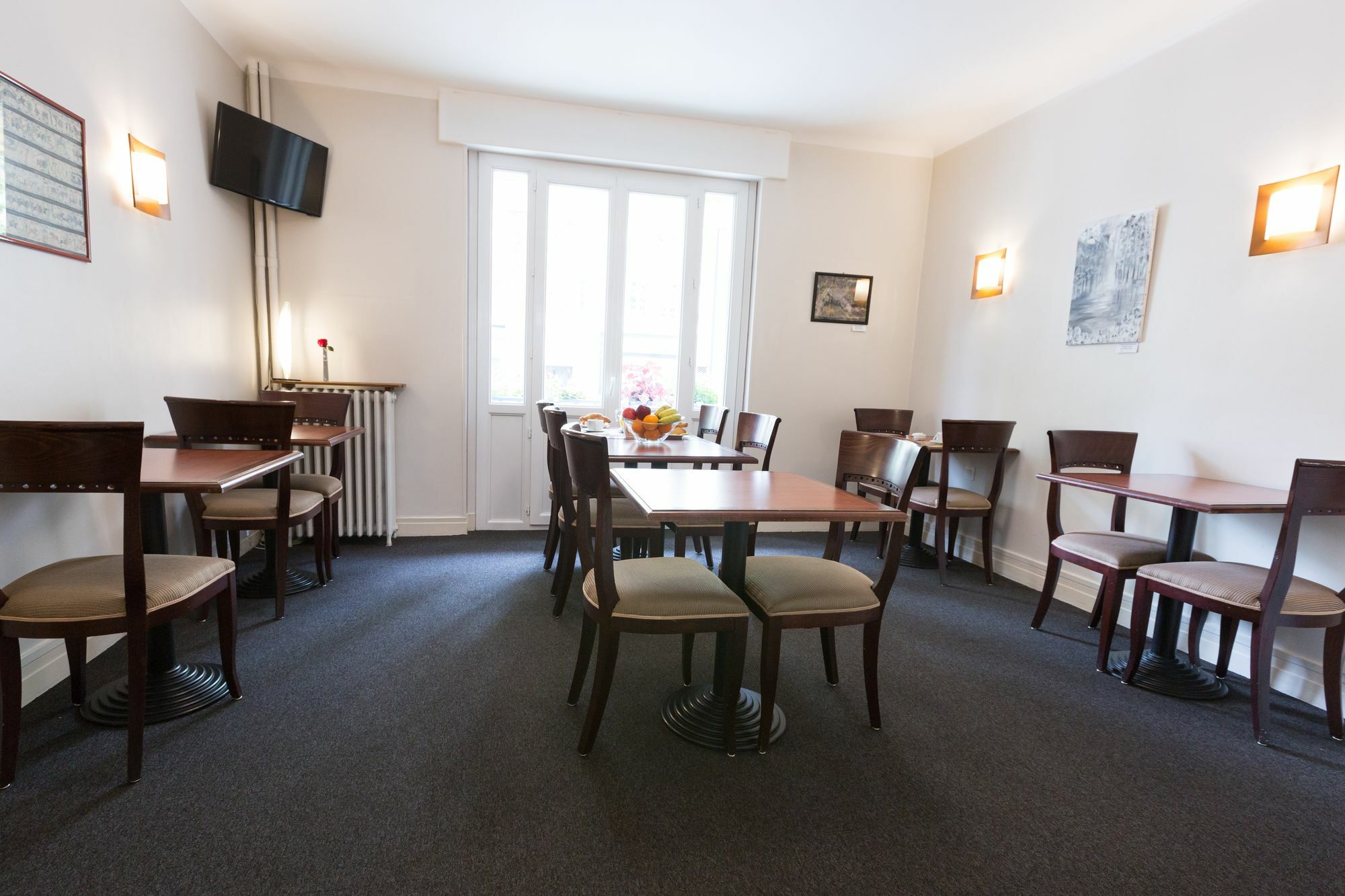 Logis Hotel Du Chateau Кан Экстерьер фото
